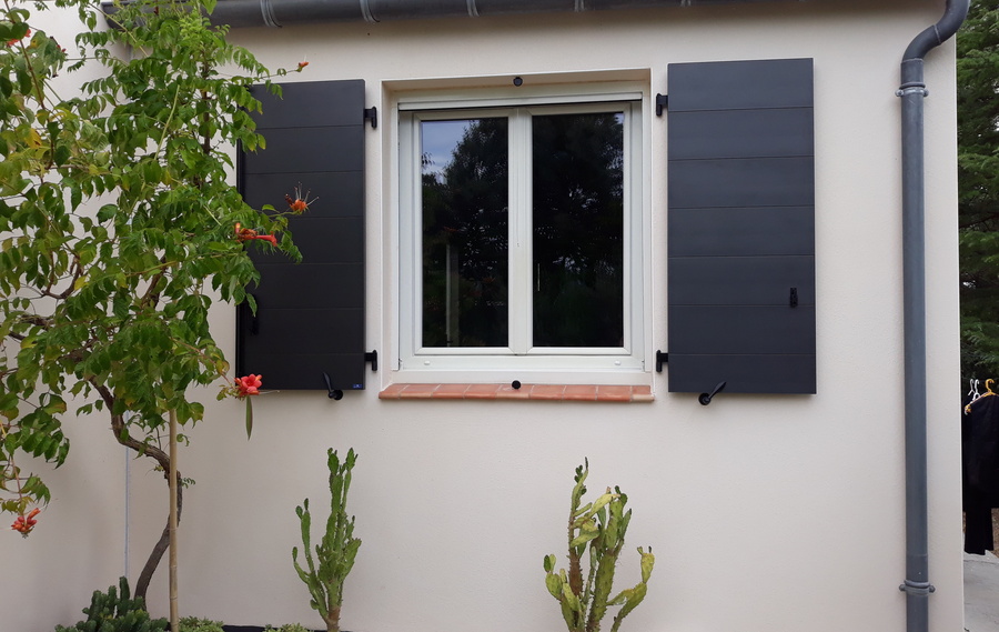 Volets battants épurés à DECIZE